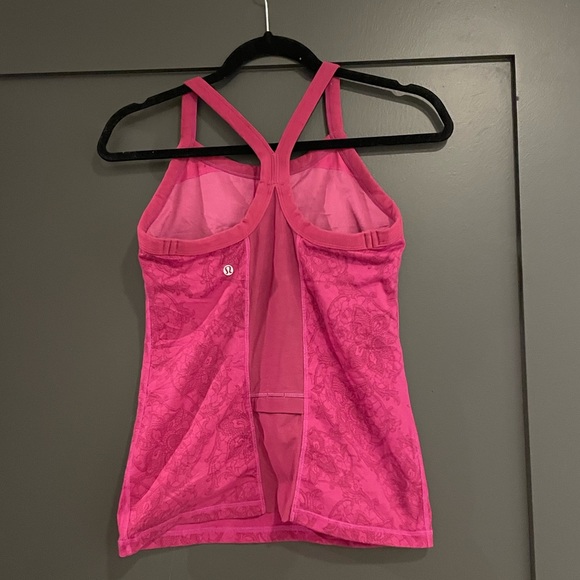 LULULEMON UJJAYI POWER Y TANK MESH
BACK INSERTION - Picture 10 of 10